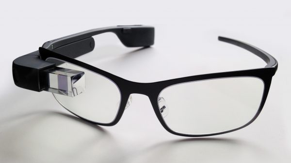 Google_Glass_with_frame.jpg