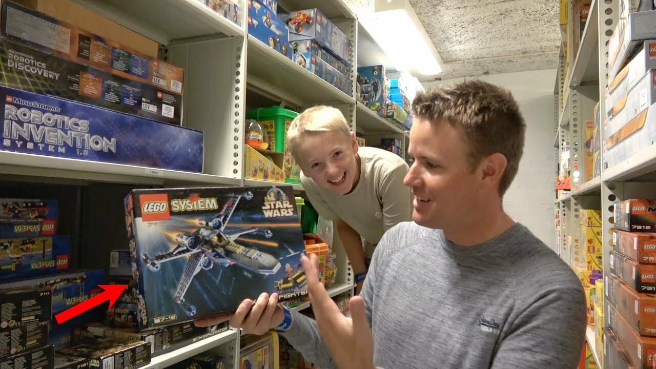 What's inside the REAL LEGO Vault? Tweaks For Geeks